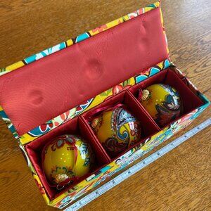 Vera Bradley Christmas Ornaments Provençal pattern,  3 per box (4 available)